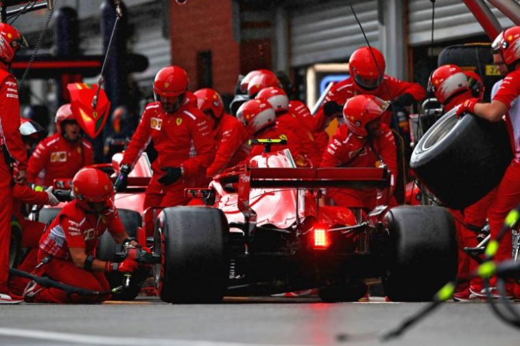 arrêt au stand ferrari en formule 1