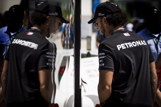 Lewis Hamilton ne s’opposerait pas à l’arrivée de Verstappen chez Mercedes