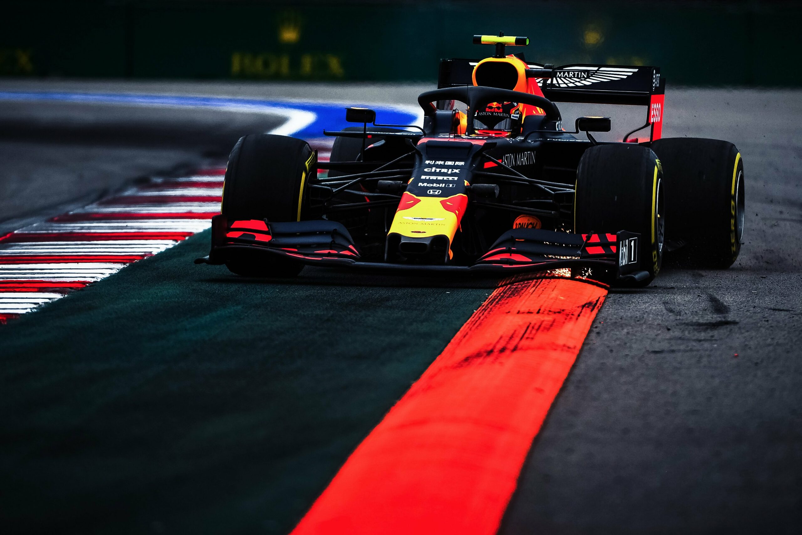 alex albon red bull sotchi