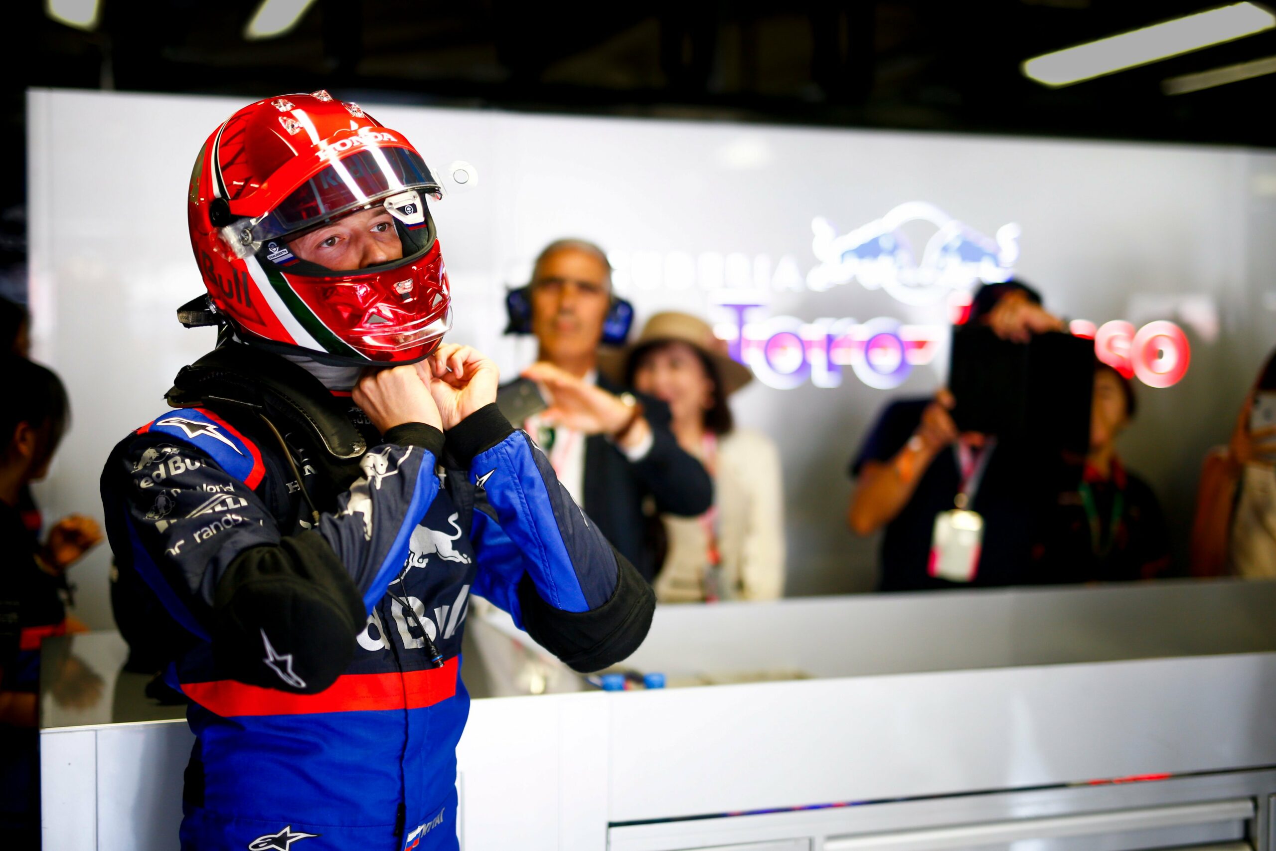 daniil kvyat toro rosso