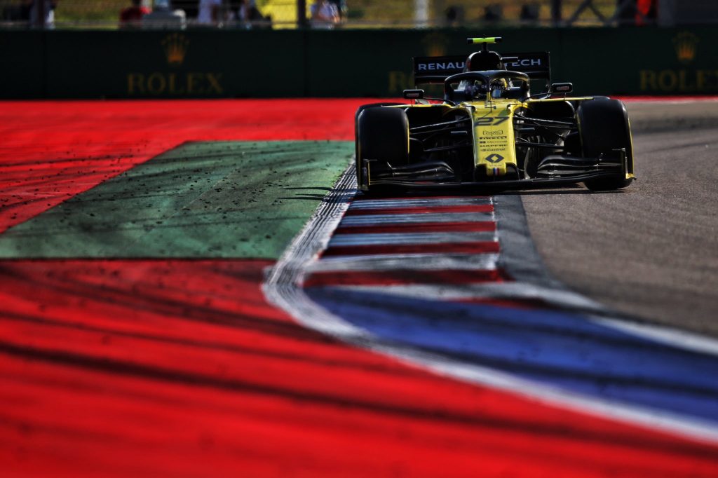 Après la Russie, Renault laisse filer McLaren au championnat constructeurs