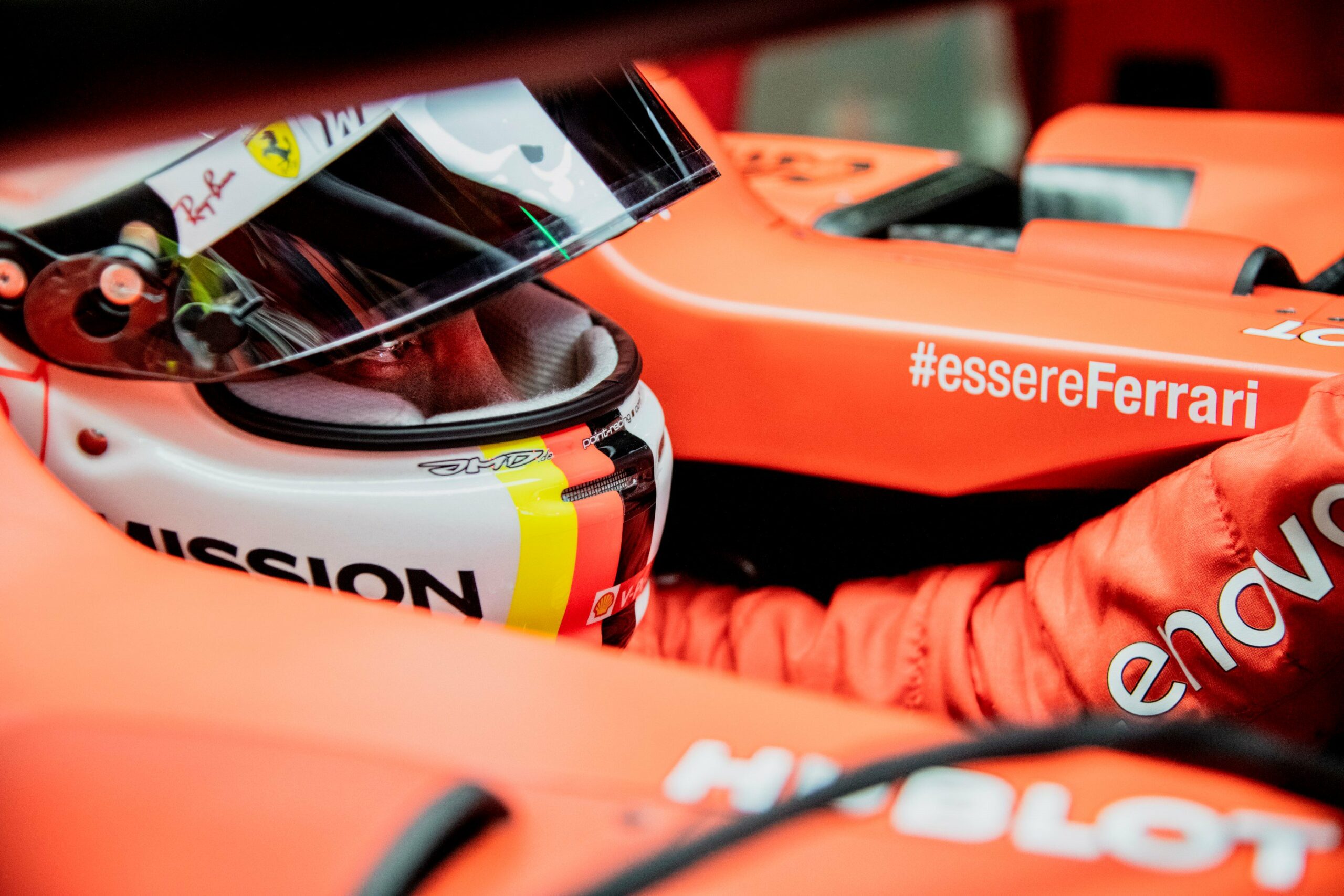 cokpit f1 ferrari vettel