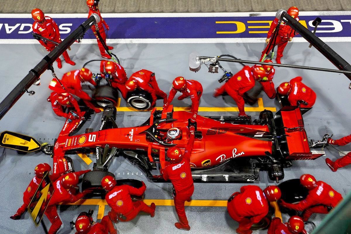 En stoppant Vettel en premier, Ferrari a voulu contrer l’undercut de Max Verstappen