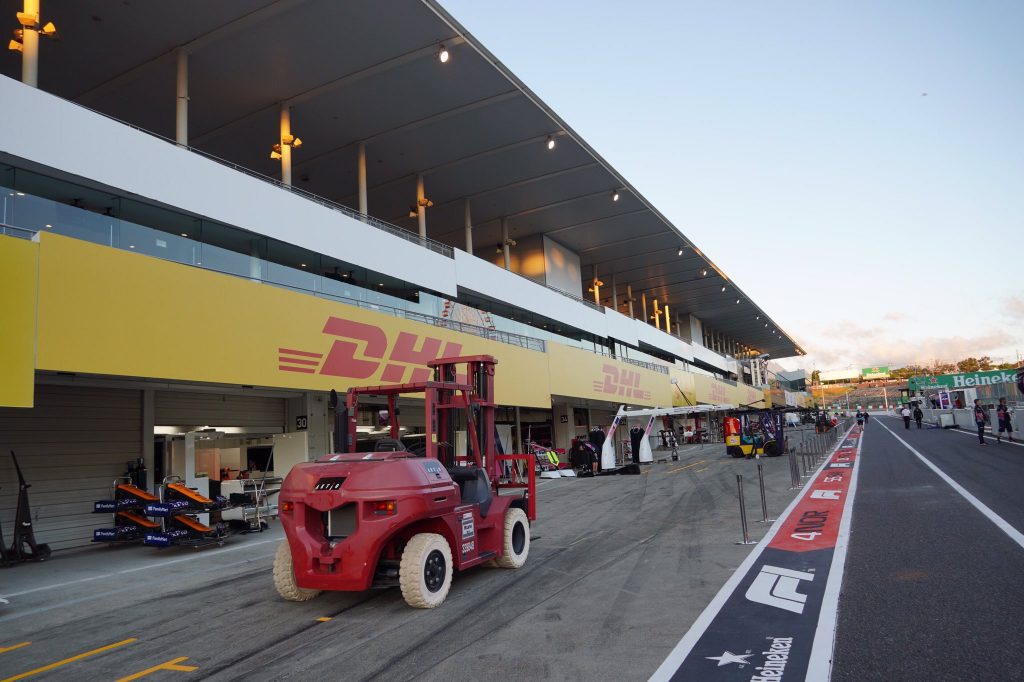 Branle-bas de combat sur le circuit de Suzuka ce dimanche matin