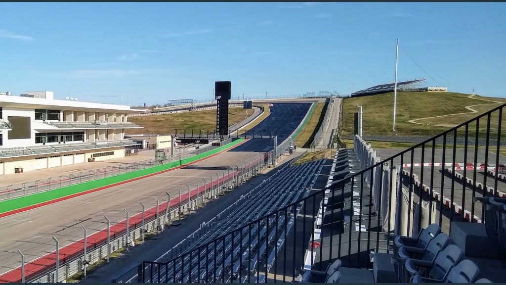 Le circuit du COTA tente de supprimer ses bosses