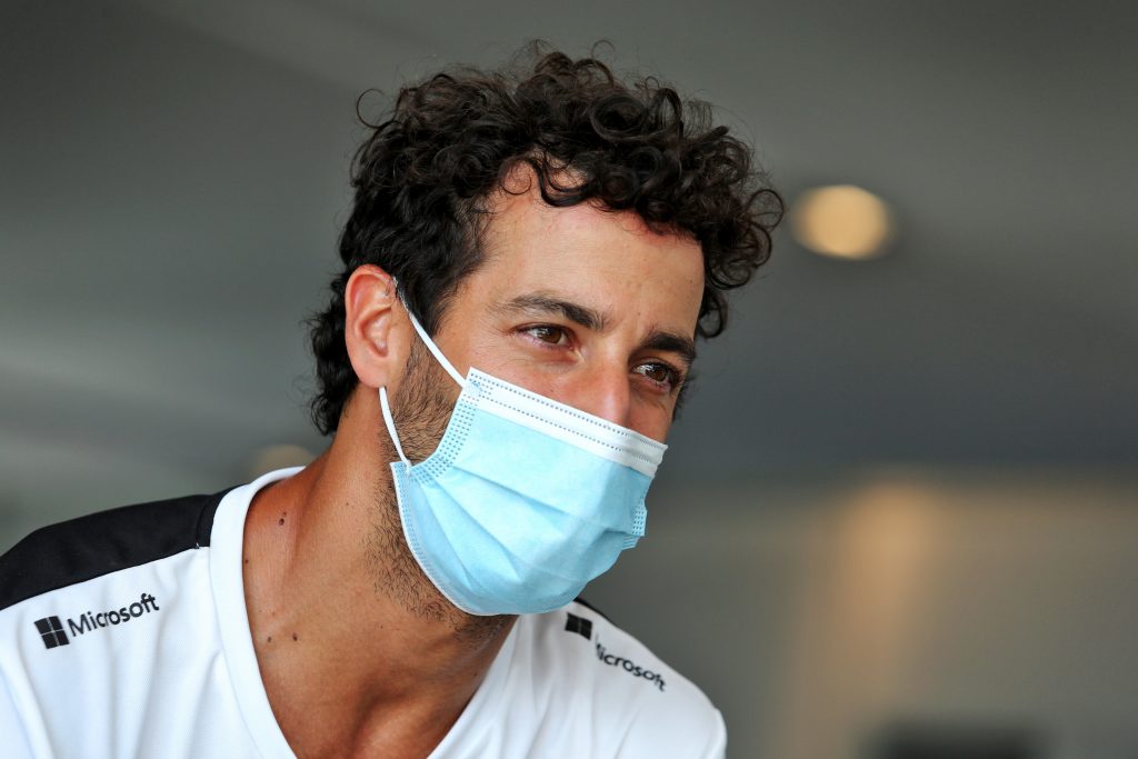 Ricciardo ne compte pas prêter sa Renault à Fernando Alonso cette année