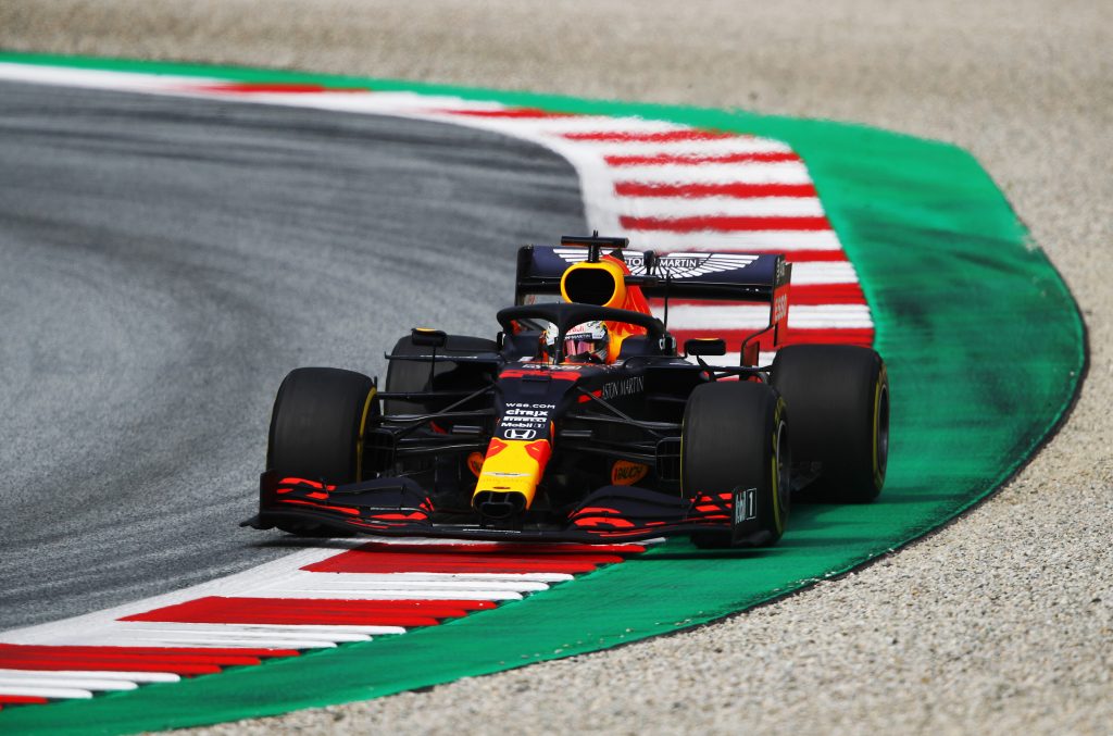 Verstappen loin des Mercedes à cause d’un aileron avant cassé ce vendredi en Autriche