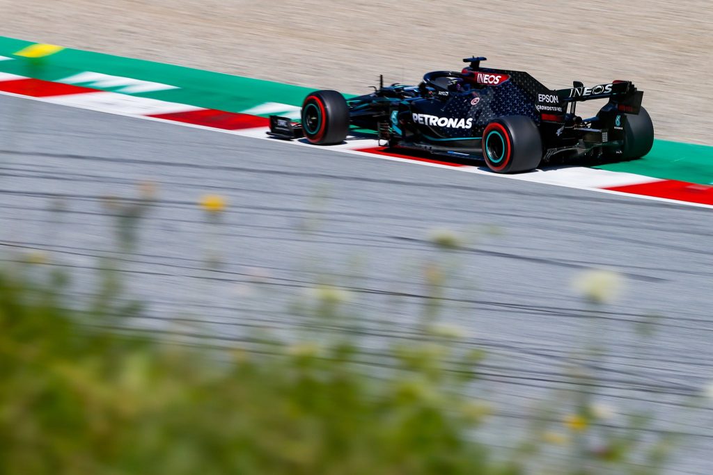 Valtteri Bottas remporte un Grand Prix d’Autriche marqué par de nombreux abandons