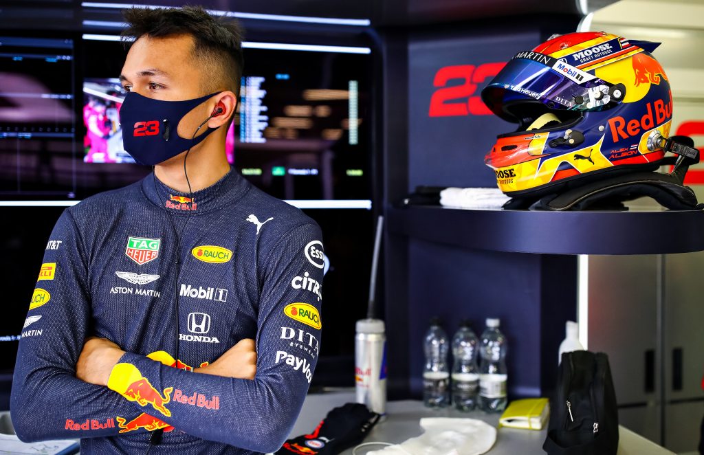 Red Bull explique pourquoi Alex Albon travaille avec un autre ingénieur
