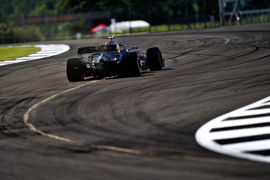 GP 70e anniversaire de la F1 – EL2 : Doublé Mercedes, panne pour Vettel