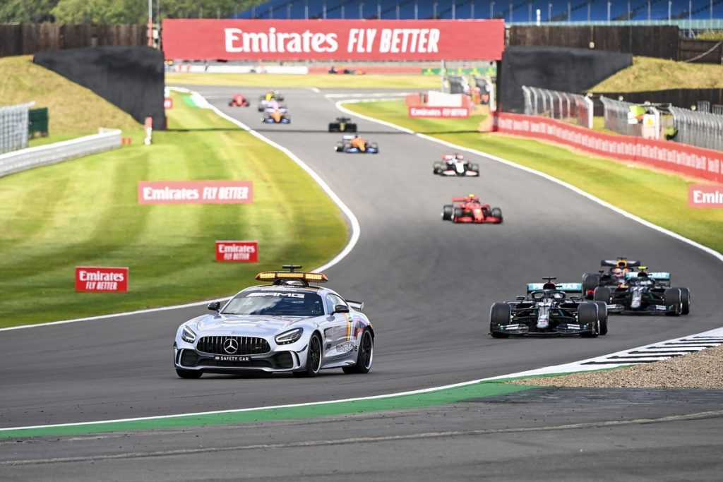 Crevaisons à Silverstone : Pirelli avance une première hypothèse