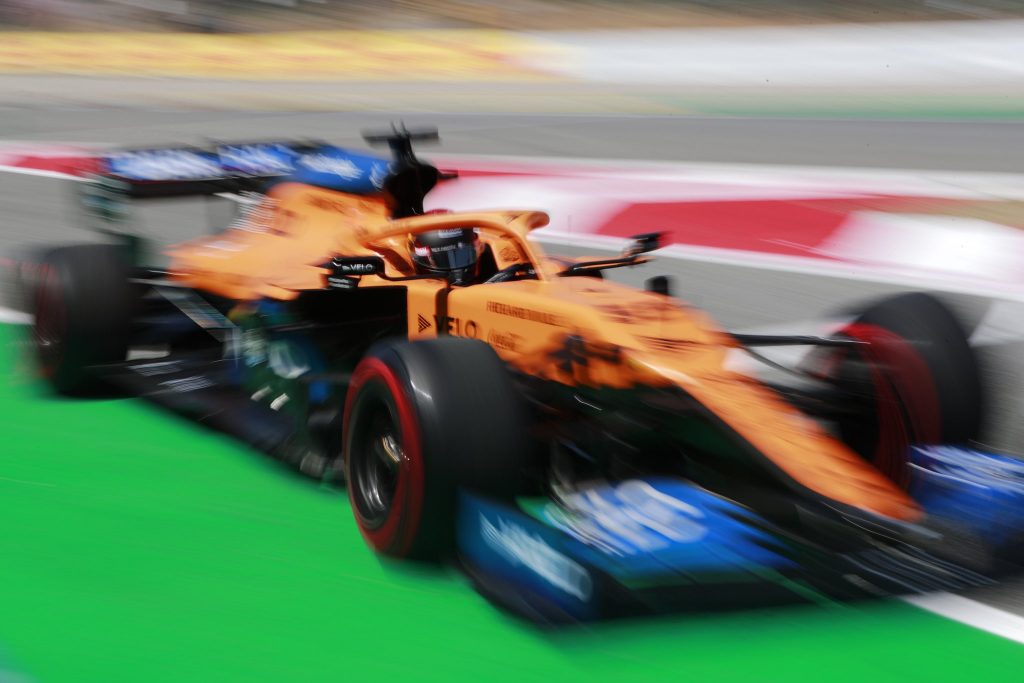 Malgré un changement de châssis, la McLaren de Sainz a toujours des problèmes