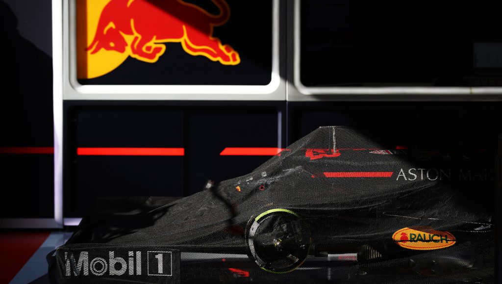 Changement de moteur sur la Red Bull de Verstappen avant le départ du GP d’Espagne