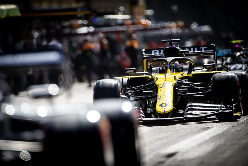 Mercedes se méfie de la Renault de Ricciardo au départ du GP de Belgique