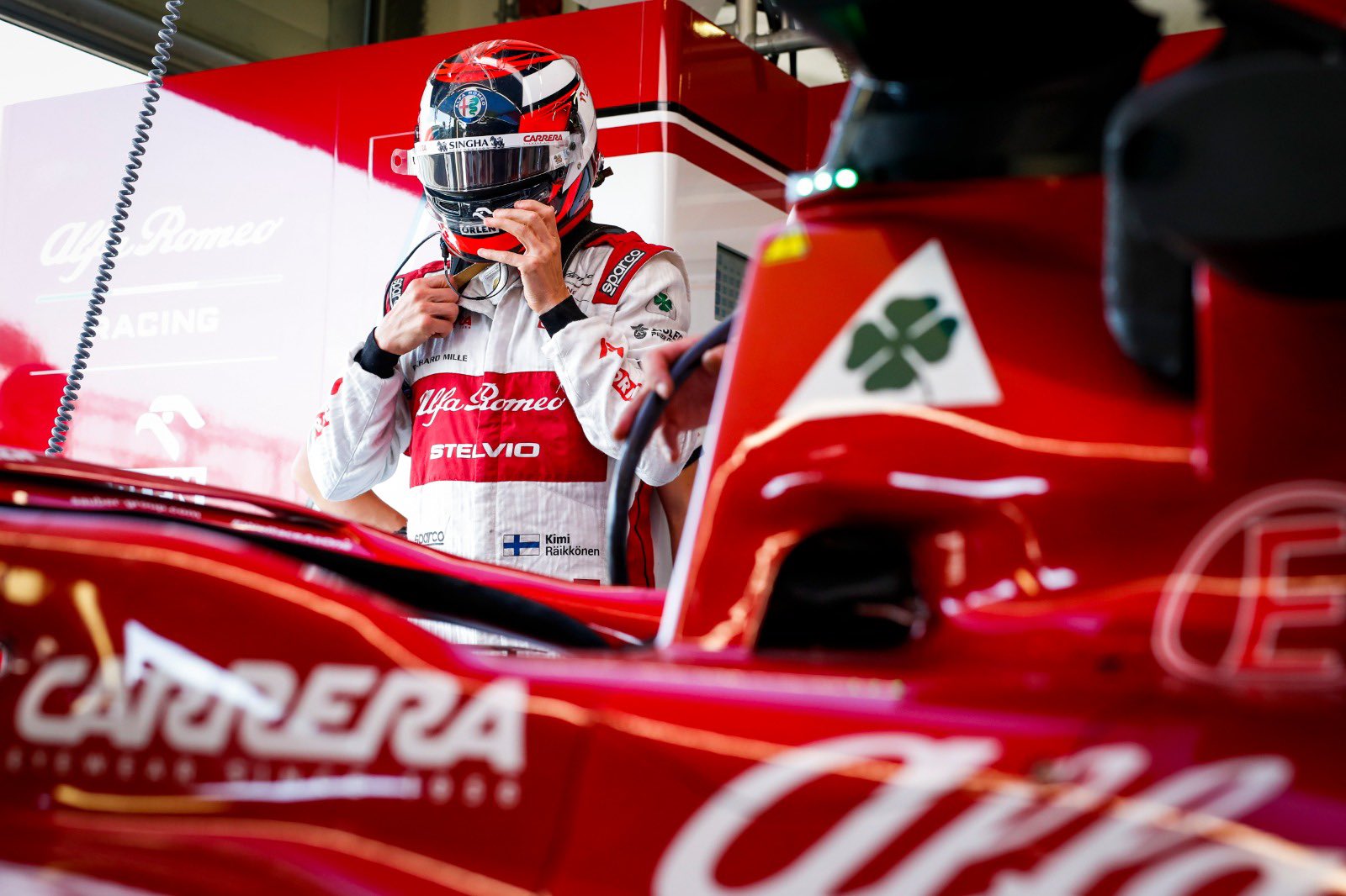 kimi-raikkonen-alfa-romeo-f1