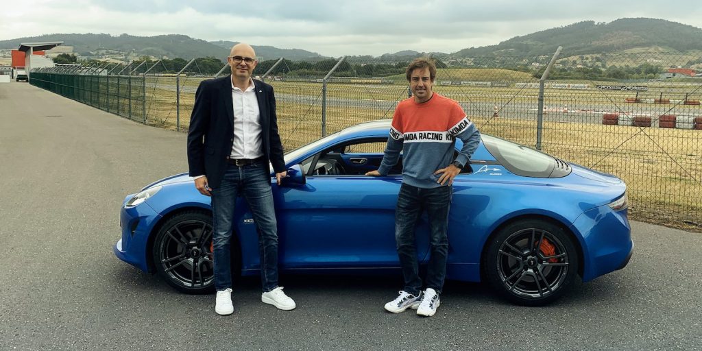 Fernando Alonso prend possession de son Alpine A110 S