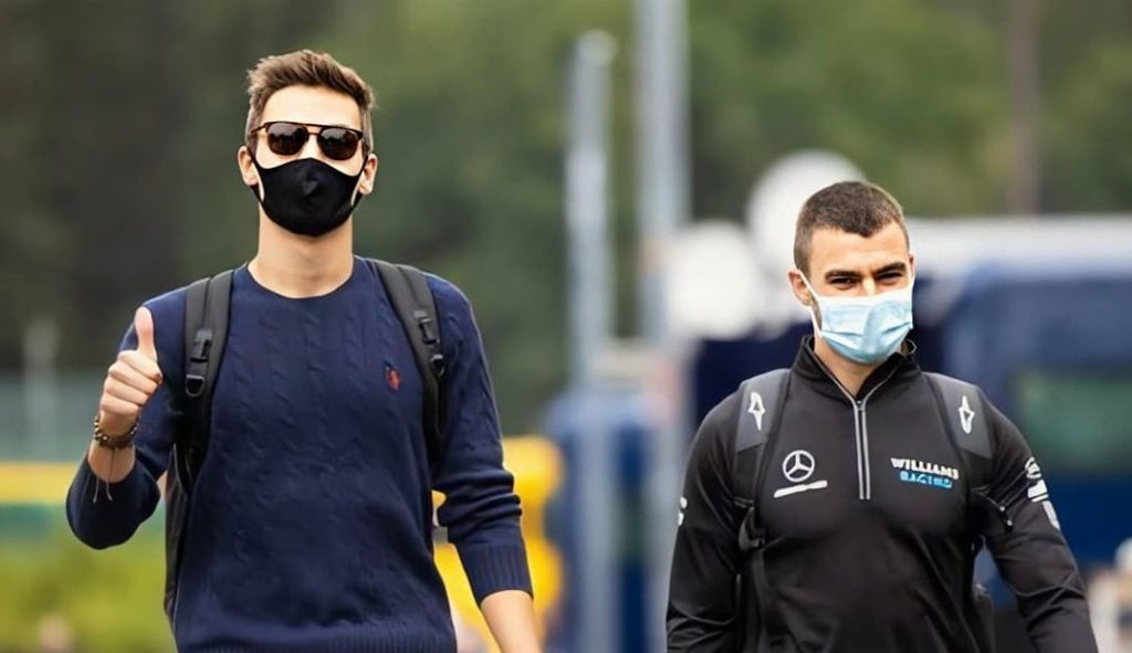 Covid : le physio de Russell présente des symptomes suspects