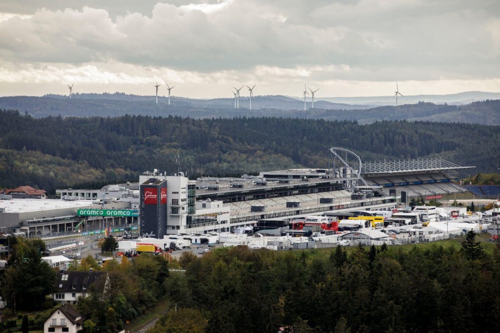 Limites de la piste : le virage 4 sous surveillance au Nürburgring