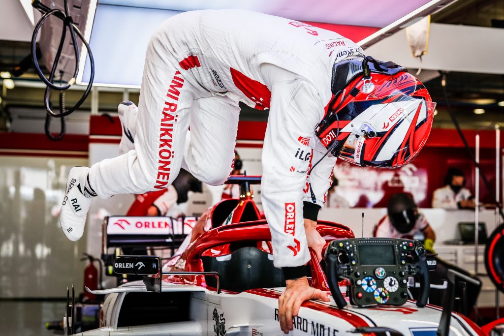 Après un départ tonitruant, Raikkonen termine à la porte des points à Portimao