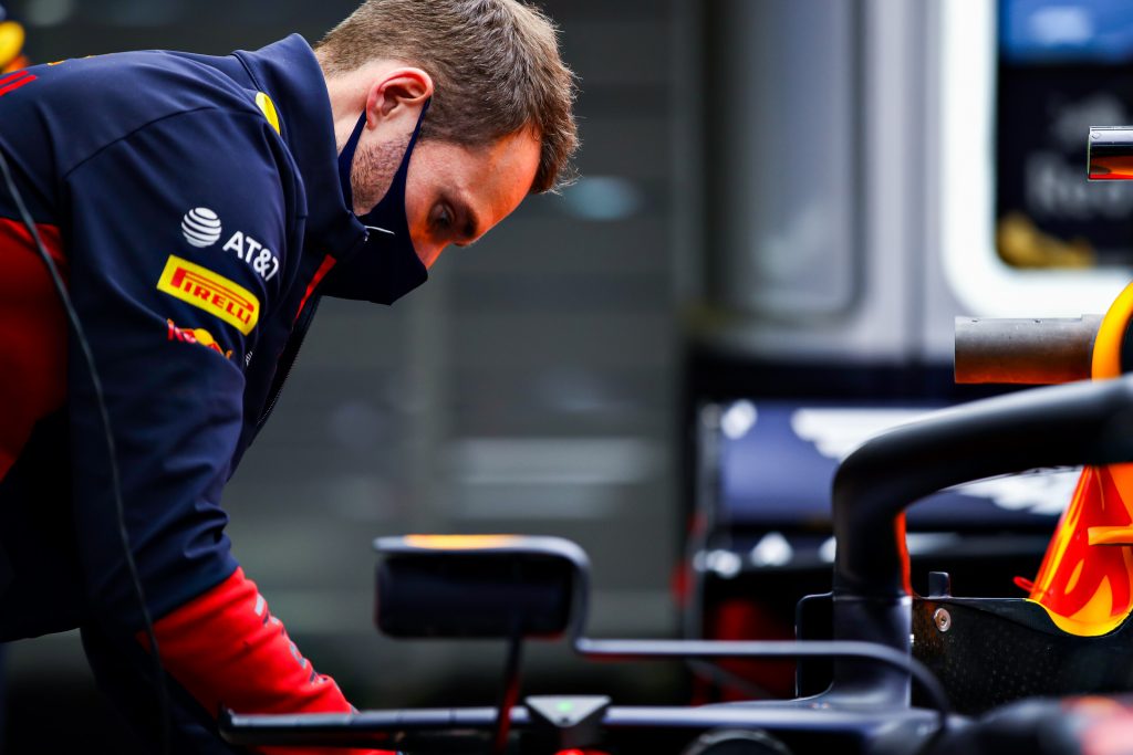 Red Bull change la cellule de survie sur la RB16 d’Albon