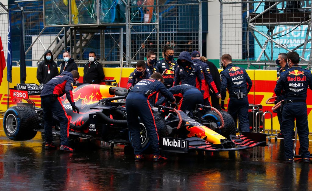 Une erreur de procédure de départ sur les Red Bull à Istanbul ?