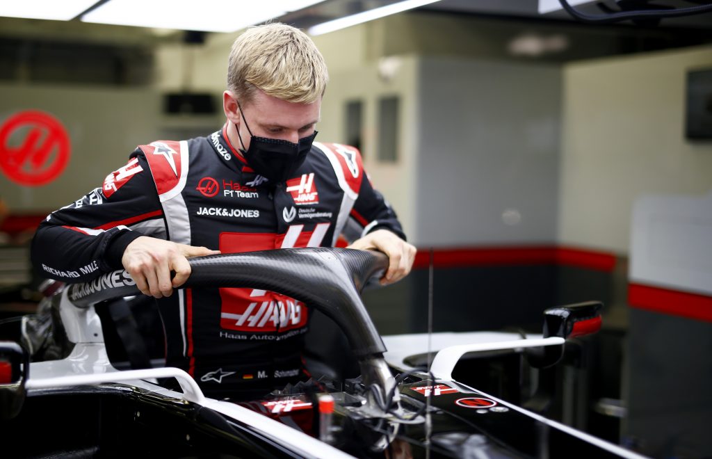 Schumacher excité avant son premier roulage au volant de la Haas