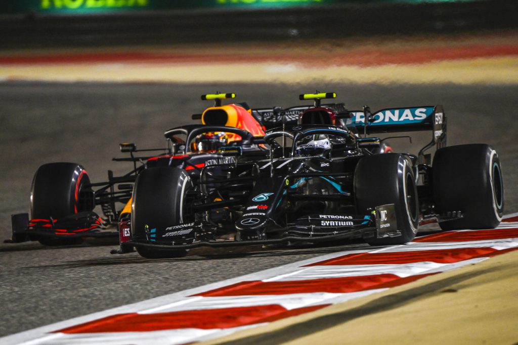 Bottas a repris la course avec de vieux pneus après la Safety Car