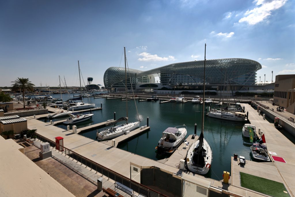 Déjà trois pilotes pénalisés sur la grille de départ à Abou Dhabi