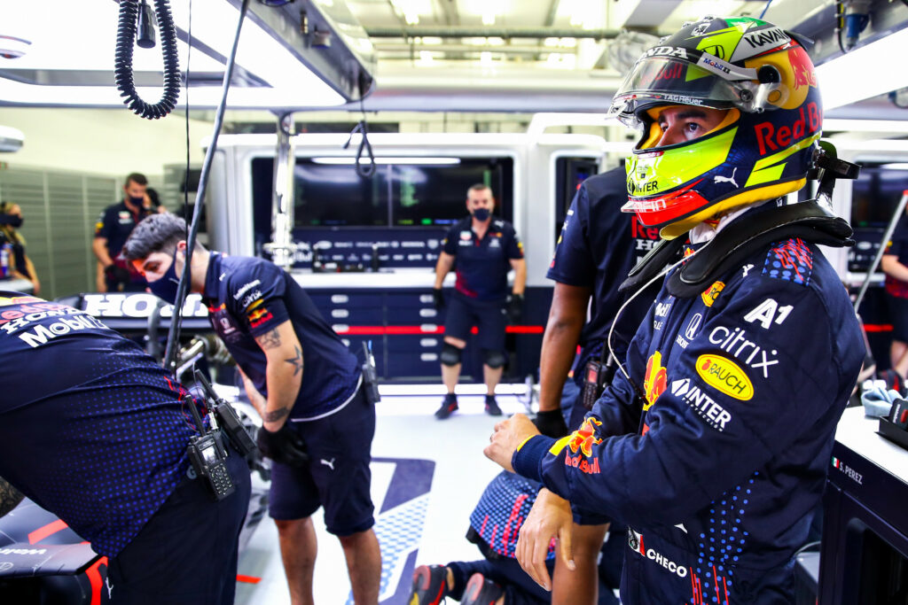 Perez reçoit des éléments neufs sur sa Red Bull avant le départ