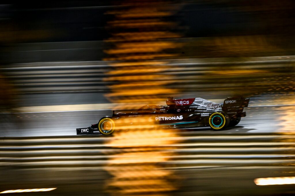 GP de Bahreïn : Hamilton un souffle devant Verstappen sur la ligne