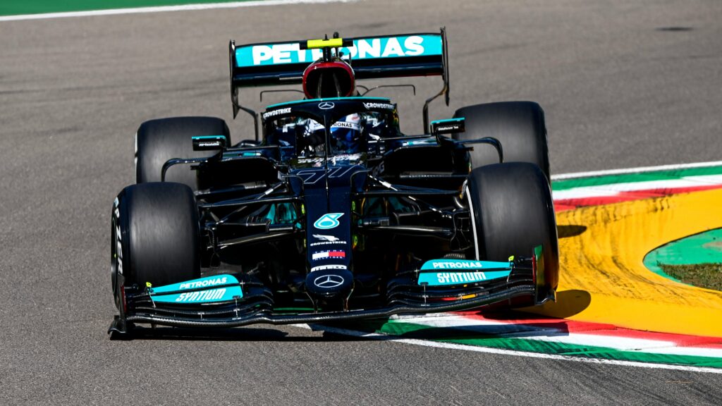 Imola – EL2 : Mercedes assure, Verstappen en panne, Leclerc dans le mur