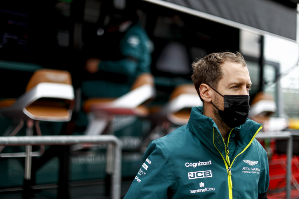 Sebastian Vettel espère un week-end propre à Portimao