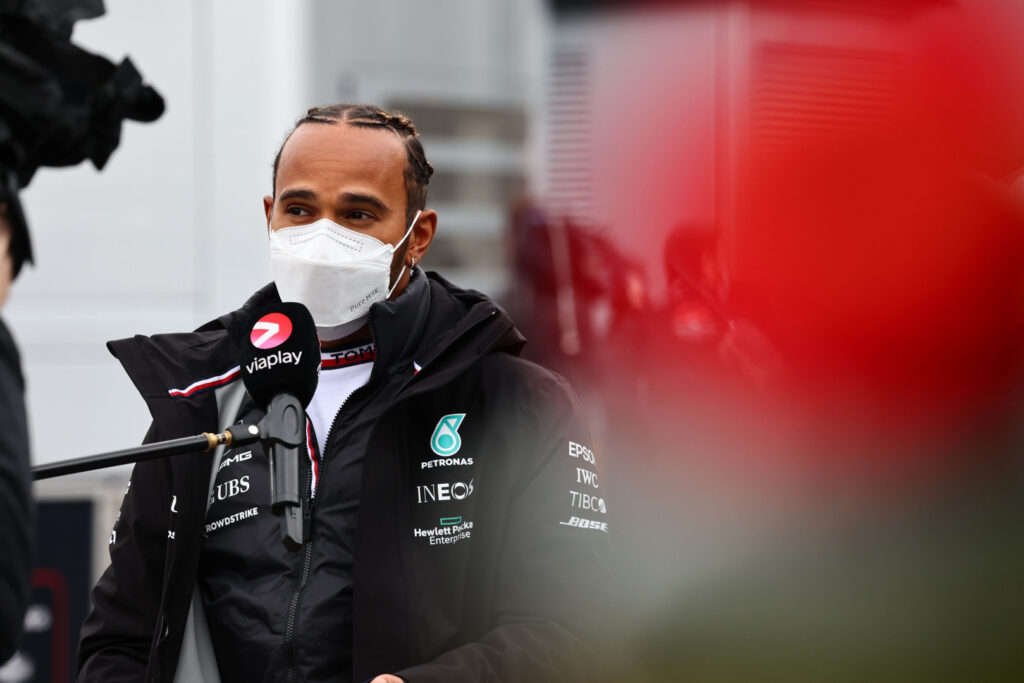 Lewis Hamilton respecte la prise de responsabilité de Russell