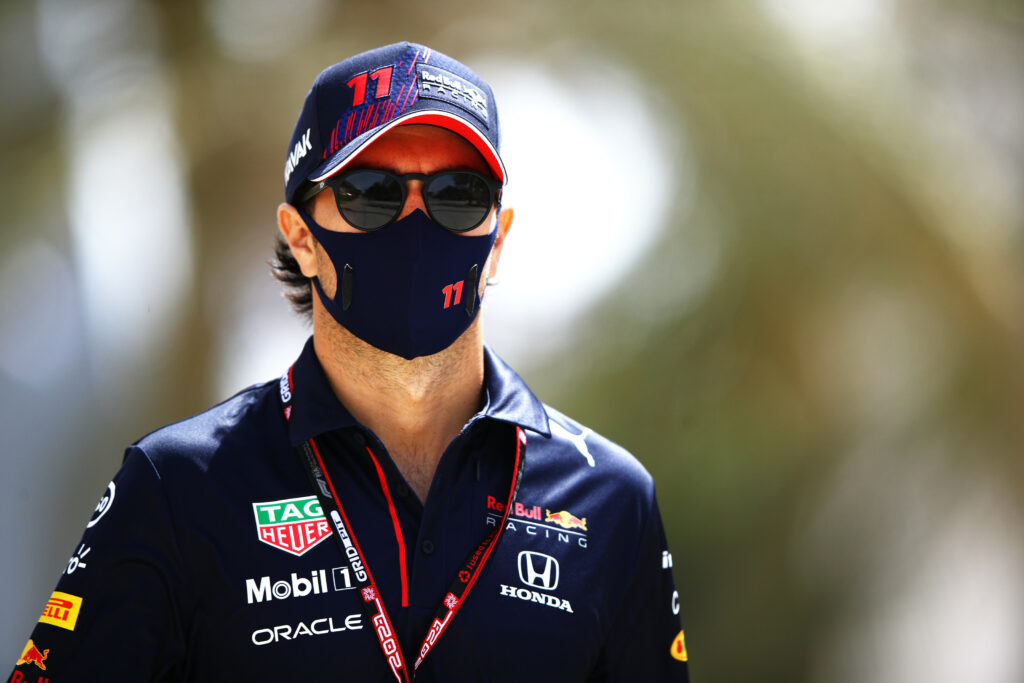 Sergio Perez s’attend à un combat serré avec Mercedes à Imola