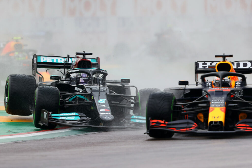 A Imola, Hamilton perdait six dixièmes par tour avec son aileron endommagé