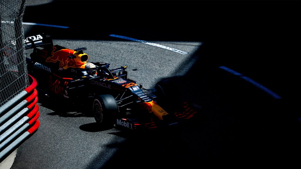 Verstappen sort de l’ombre avant les qualifications à Monaco