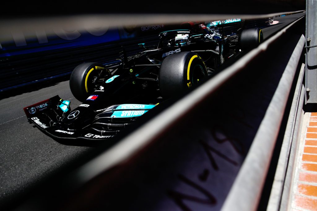 Le pistolet trop incliné a limé l’écrou de roue sur la Mercedes de Bottas