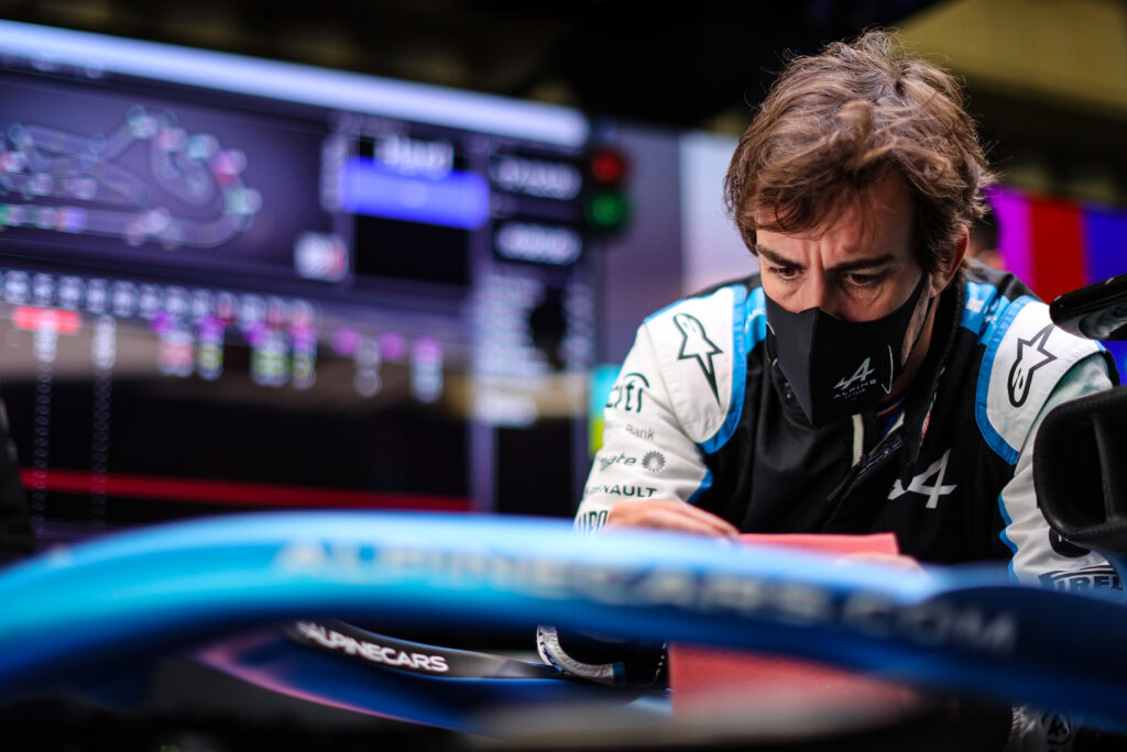 Alonso revient sur les changements positifs apportés par Alpine sur sa F1