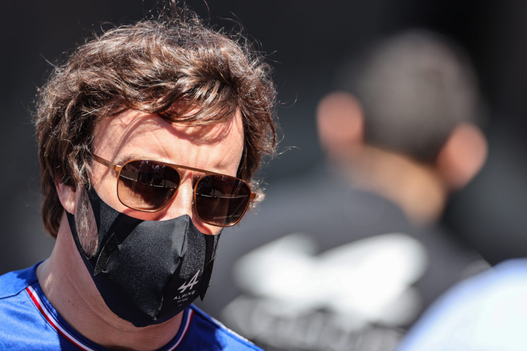 Fernando Alonso  : « Nous devons progresser en vue de Bakou »