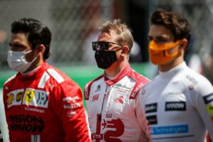 Kimi Raikkonen assume sa responsabilité pour son crash en début de course