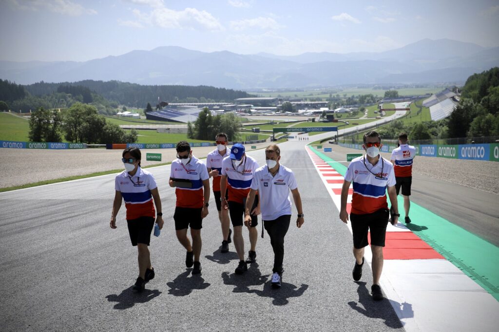 Limites de piste : deux virages sous surveillance à Spielberg