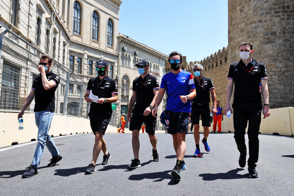 Fernando Alonso estime qu’il doit s’améliorer en qualifications