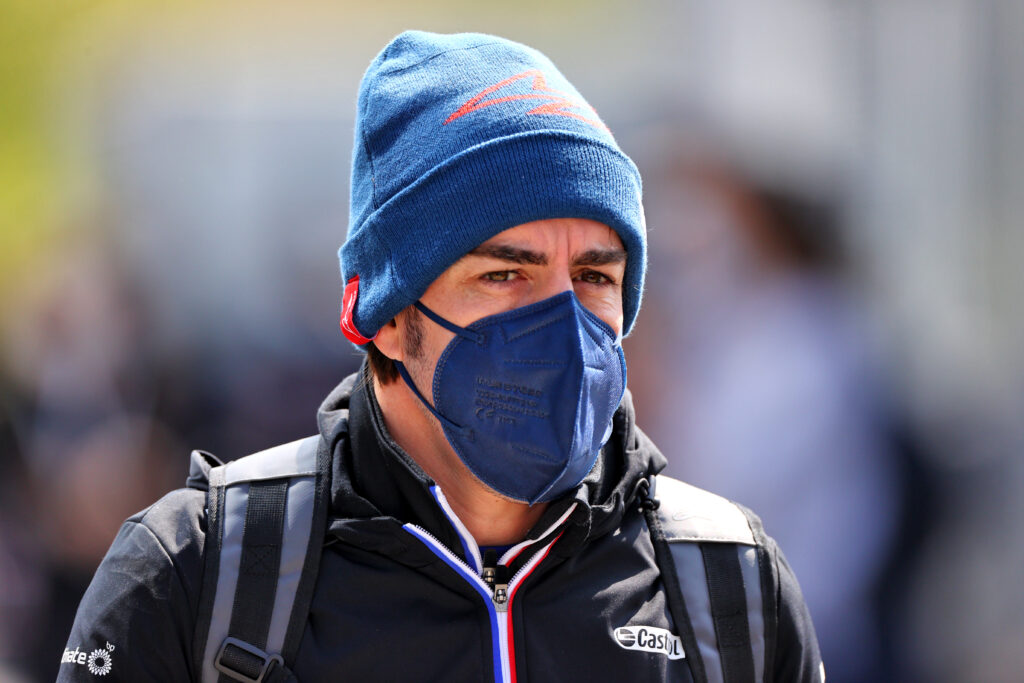 Alain Prost n’est « pas surpris » de ne pas voir un Alonso à 100%