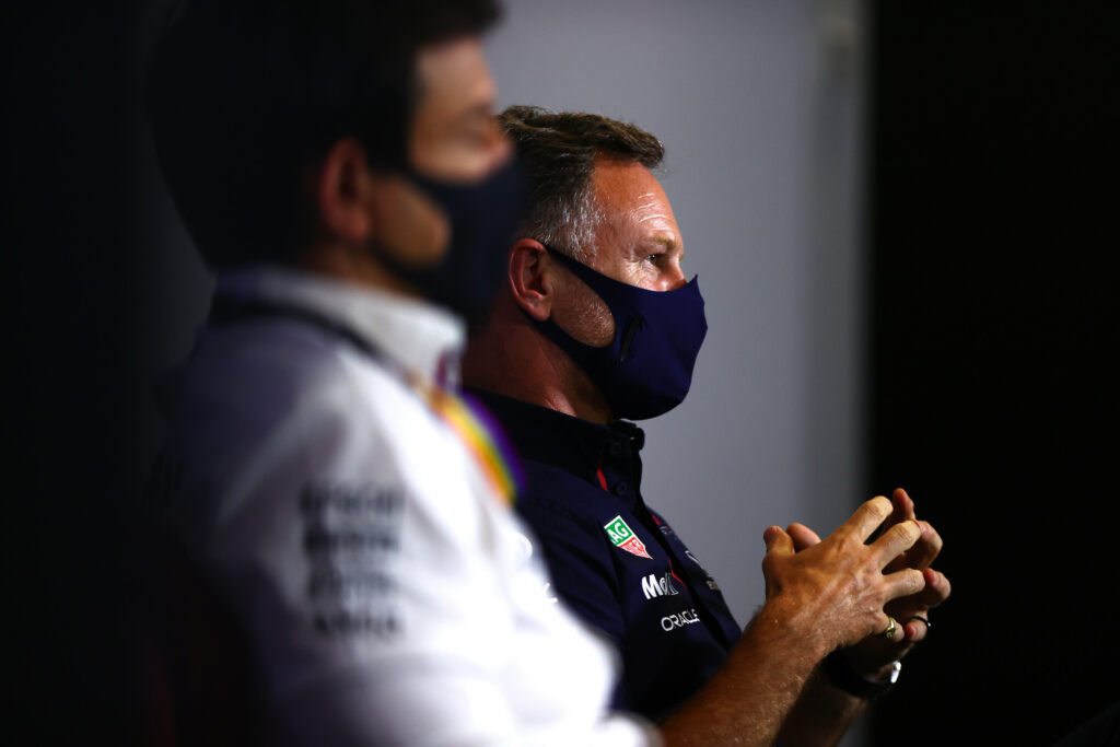 Horner et Wolff en total désaccord sur le futur moteur de la F1