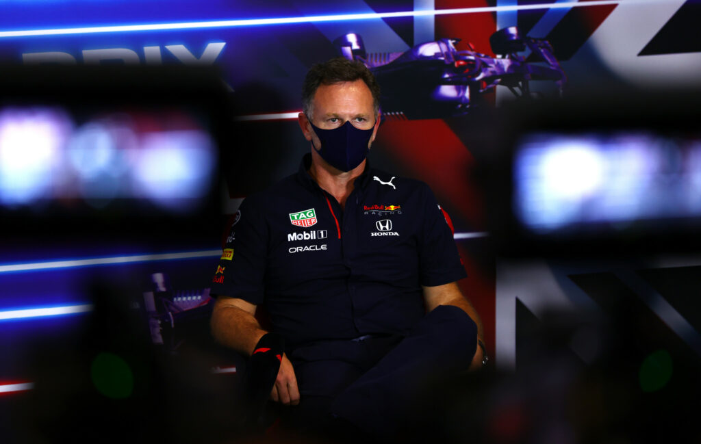 Horner furieux contre Hamilton et son dépassement « désespéré »