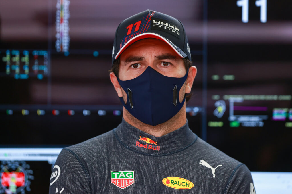 Officiel : départ depuis la voie des stands pour Perez à Silverstone