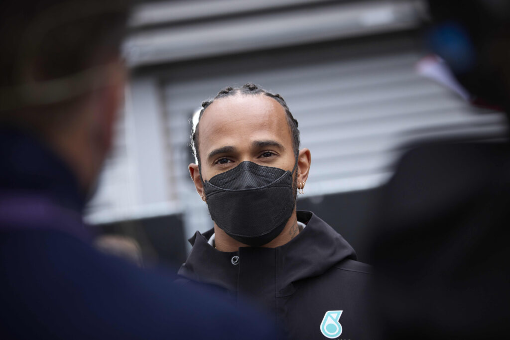 Hamilton prédit un combat encore plus difficile avec Verstappen