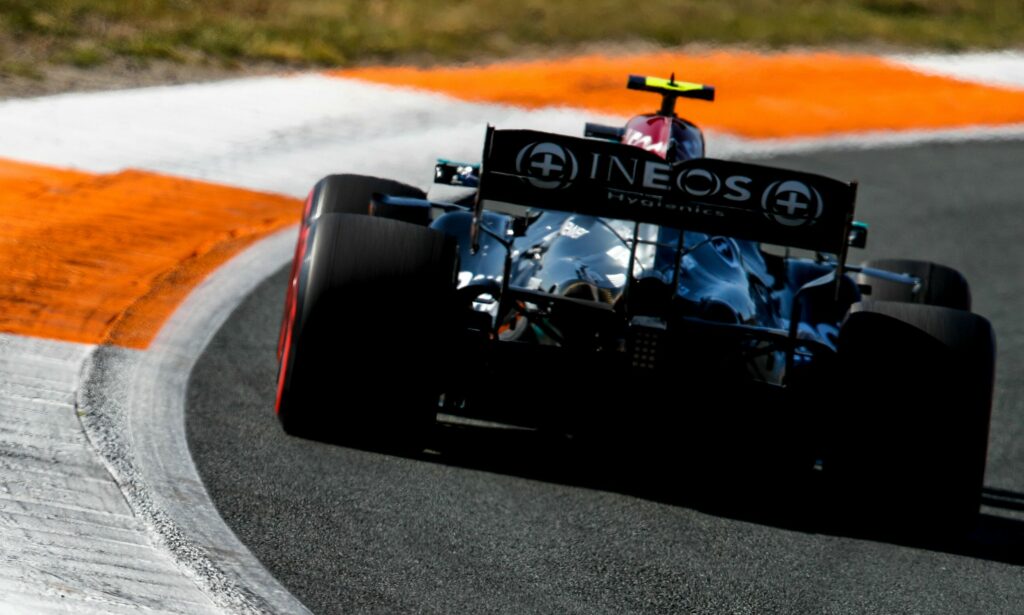 Bottas a fait un deuxième arrêt pour des raisons de sécurité