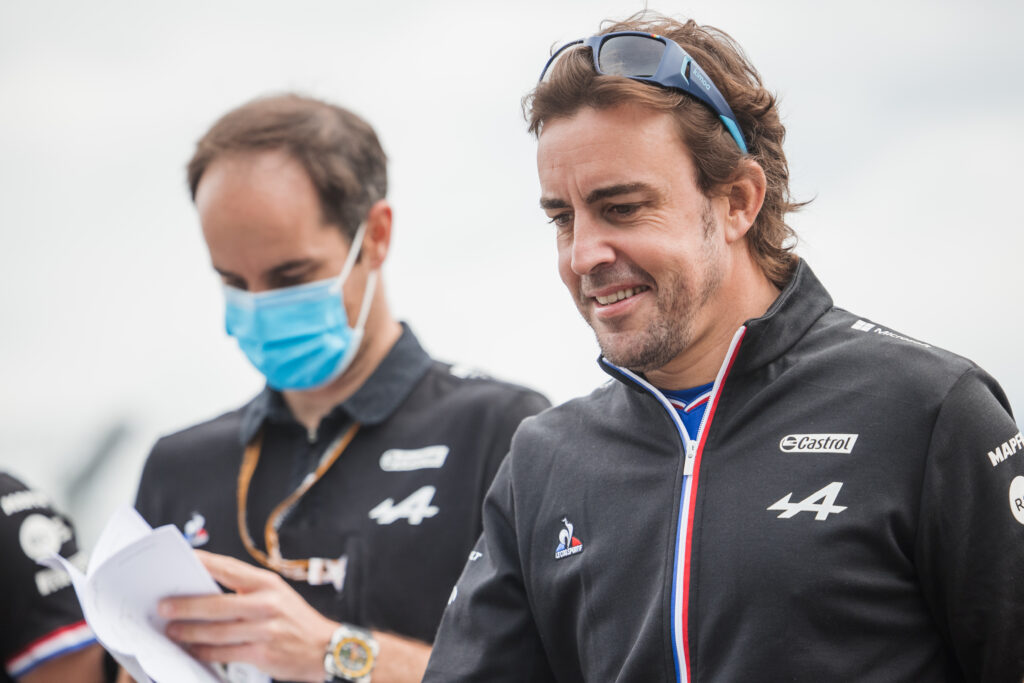 Alonso ne croit pas à un podium avant la fin de la saison