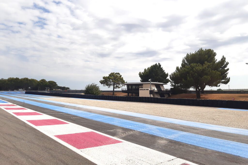 De petites modifications sur le Paul Ricard dont l’ajout d’un bac à gravier